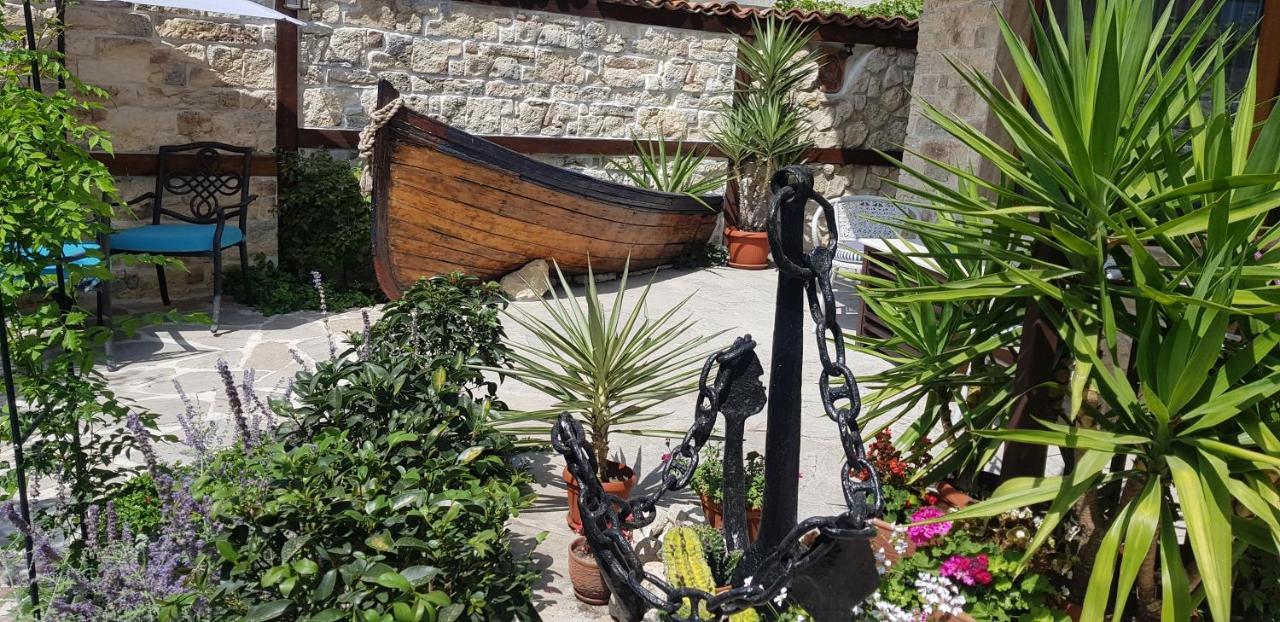 Kirios Hotel Nessebar Eksteriør billede