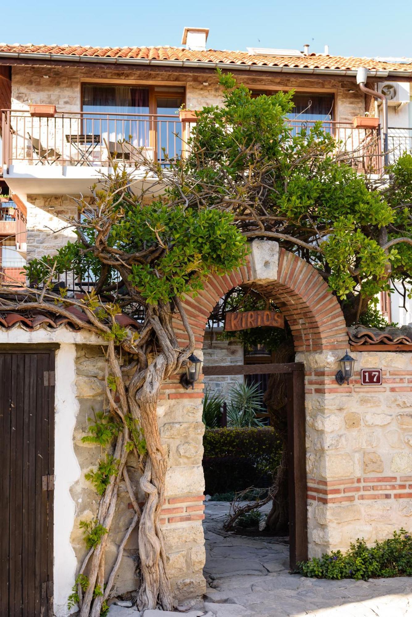 Kirios Hotel Nessebar Eksteriør billede